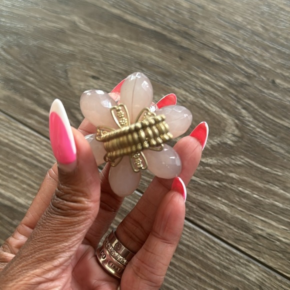 Flower Ring - Picture 5 of 7